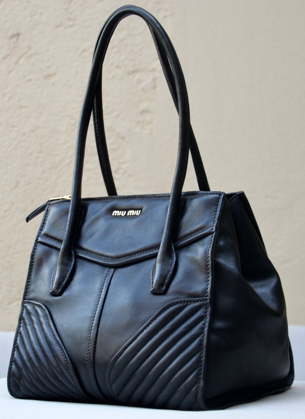Miu Miu Taschen für Damen: Miu Miu Nappa Biker Tasche / sac – Gebraucht aus Collonges von Auganien 1