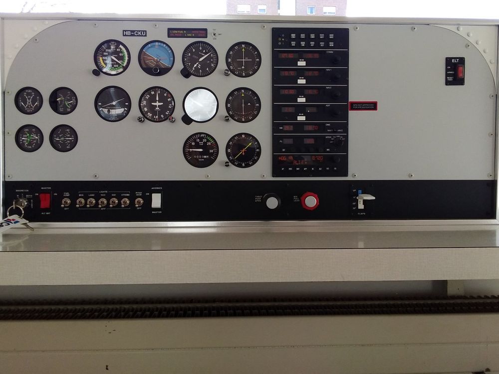 CESSNA 172 INSTRUMENT PANEL Kaufen auf Ricardo