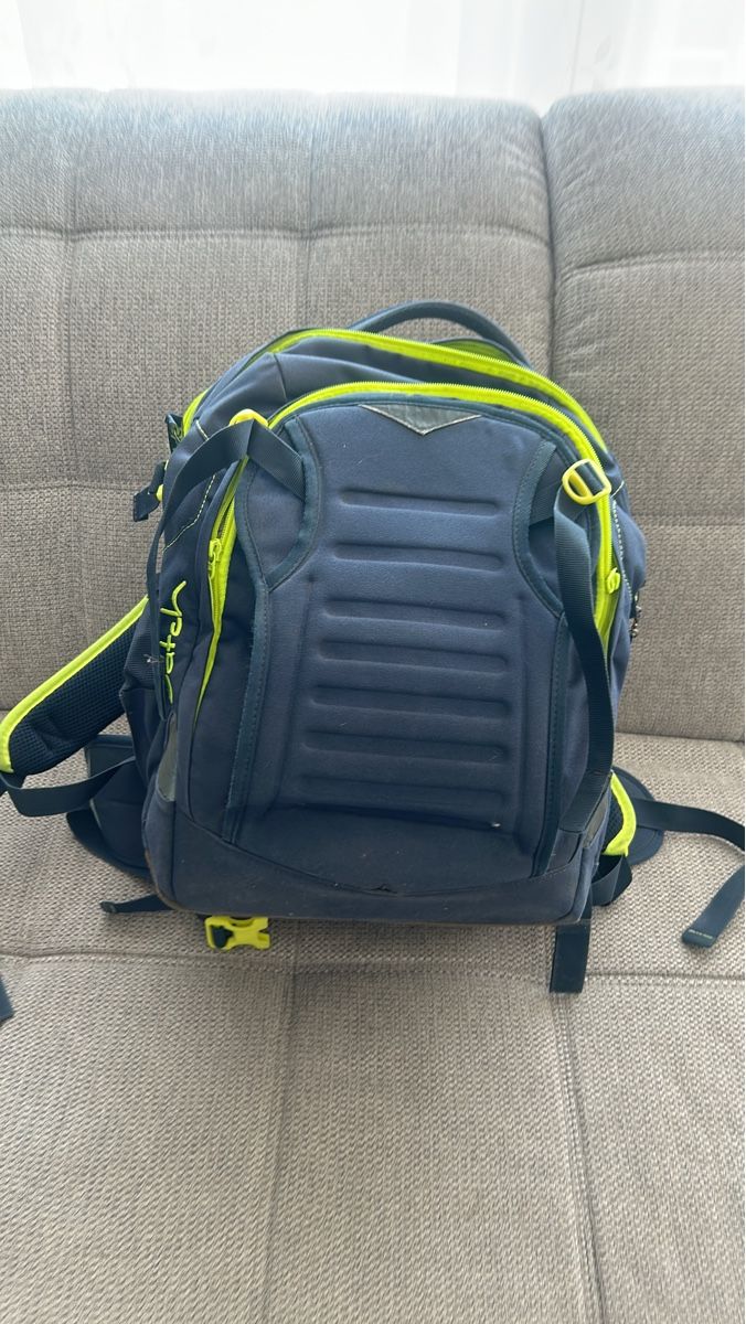 Satch Zaini: Satch Rucksack dunkelblau – Usato da Schlattingen venduto da Natel15