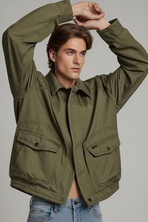 Herren olivgrüne Bomberjacke mit Karofutter