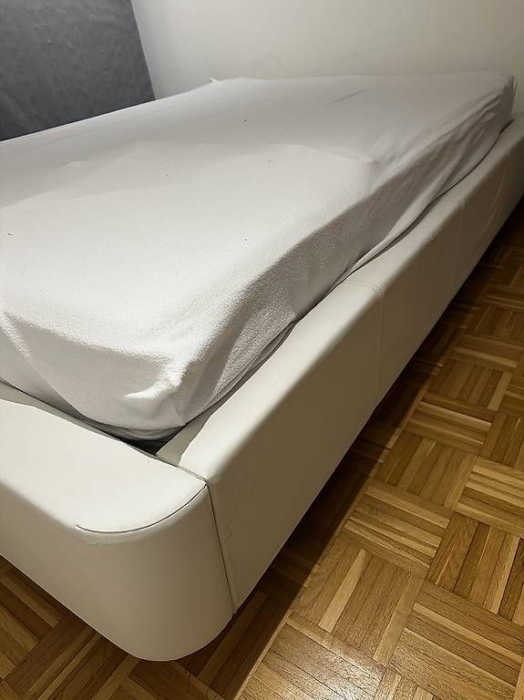 Letti: 140 Bett  – Usato da Rorschacherberg venduto da R.Inhelder 2
