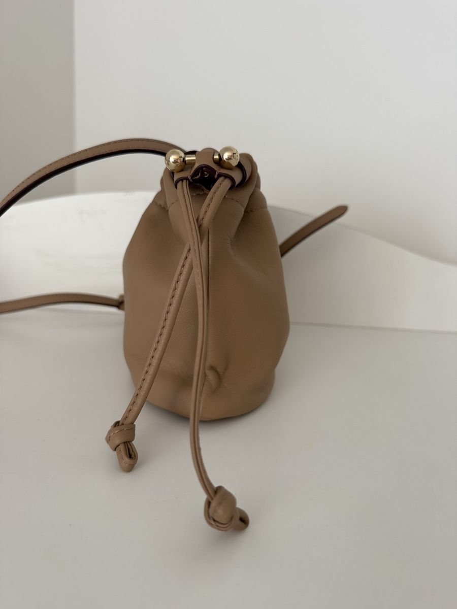 Sacs femmes: Strathberry CHARLOTTE DRAWSTRING in Caramel – D'occasion à Meilen par atlanterra 7