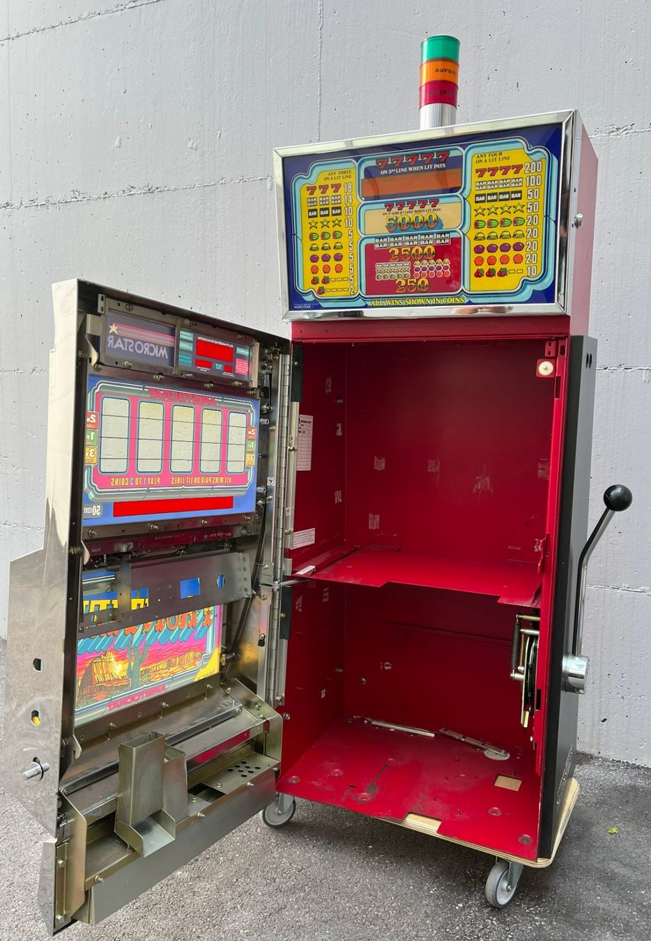 Machines à sous: Casino Spielautomat Gehäuse – D'occasion à Tagelswangen par Ntronic 3