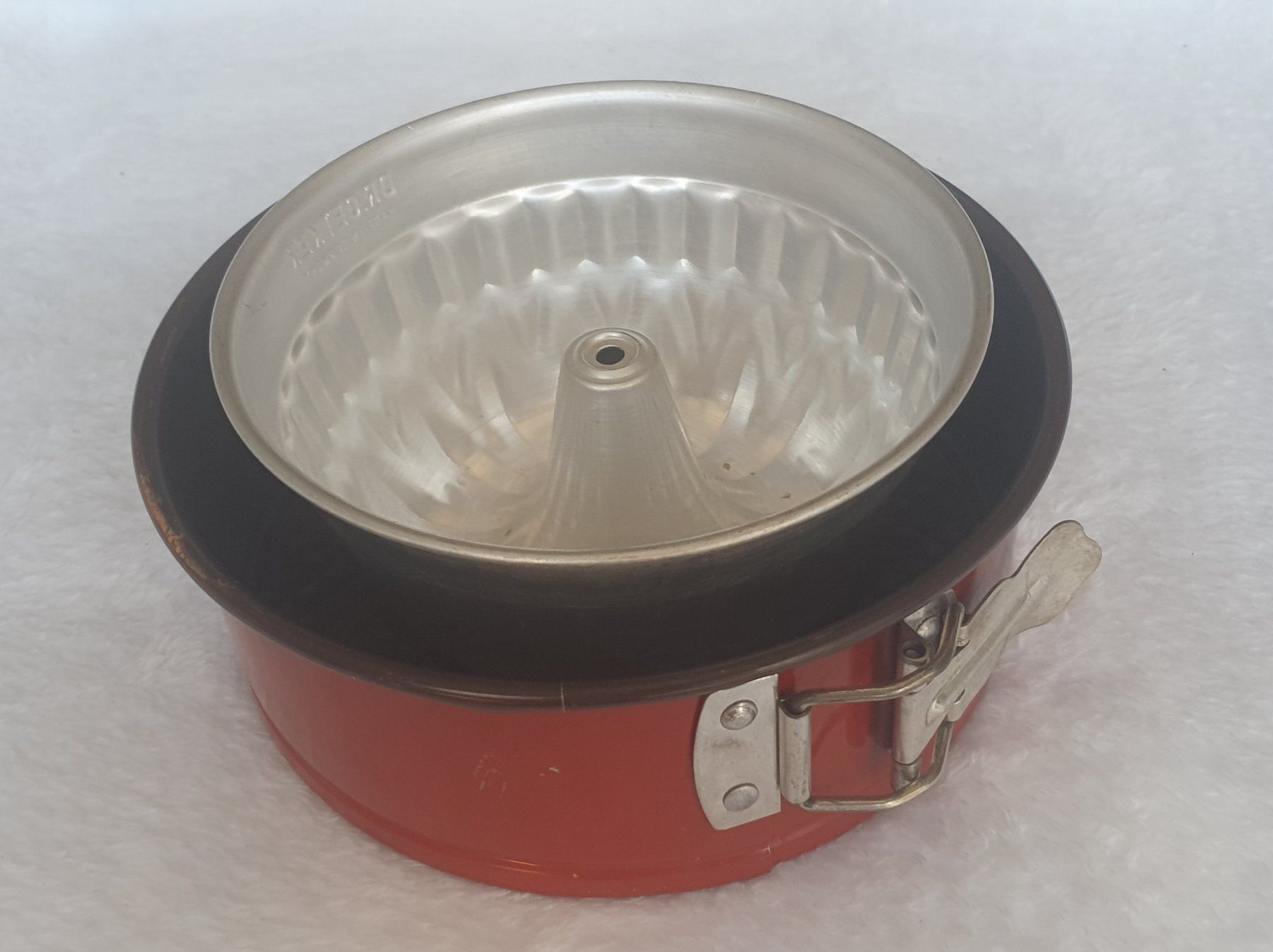 Teglie da forno: 2 kleine Backformen - Springform und Gugelhupf – Usato da Auw venduto da beretta1966 2