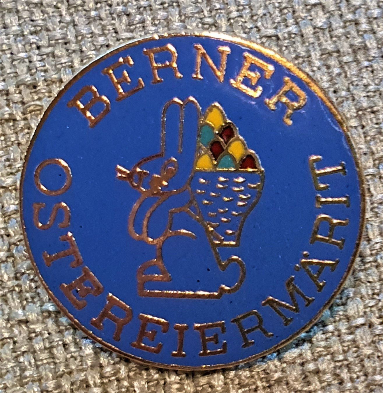 Schallplatten: E733 - Pin Bern Berner Ostereiermärit – Gebraucht aus Reinach BL von Boston-Verkauf