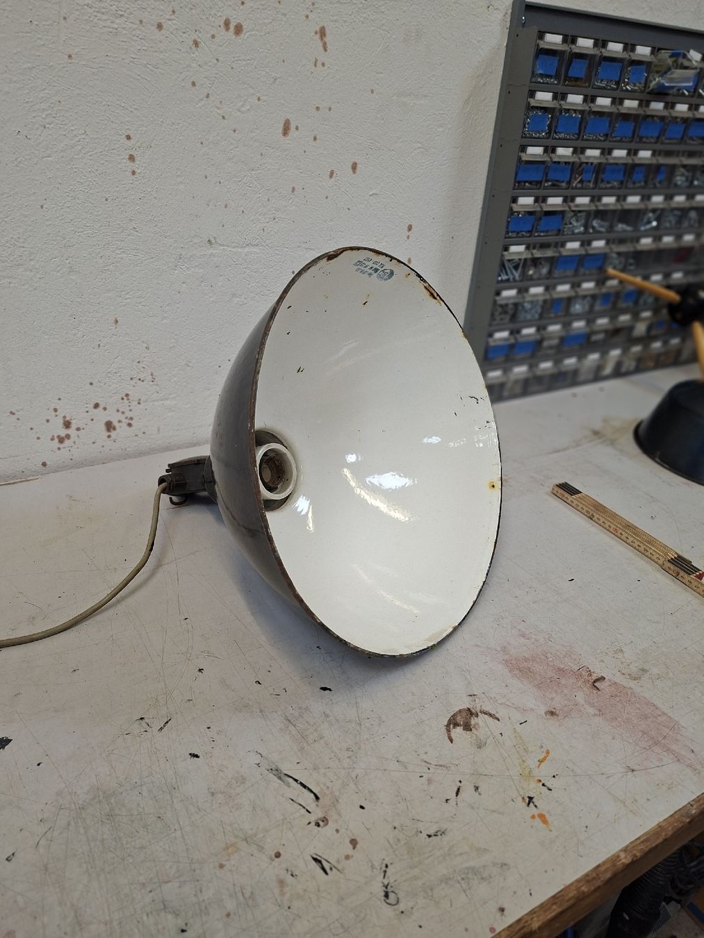 Kronleuchter & Deckenlampen: antike industrie lampe emaille – Gebraucht aus Frauenfeld von FranzV01 1