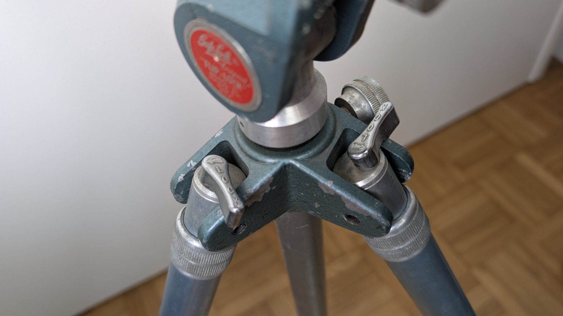 Treppiedi & Teste: Vintage Safe-Lock Stativ "Flip-Lock" FL - Hialeah, USA – Usato da Zürich venduto da 1.Simon 5
