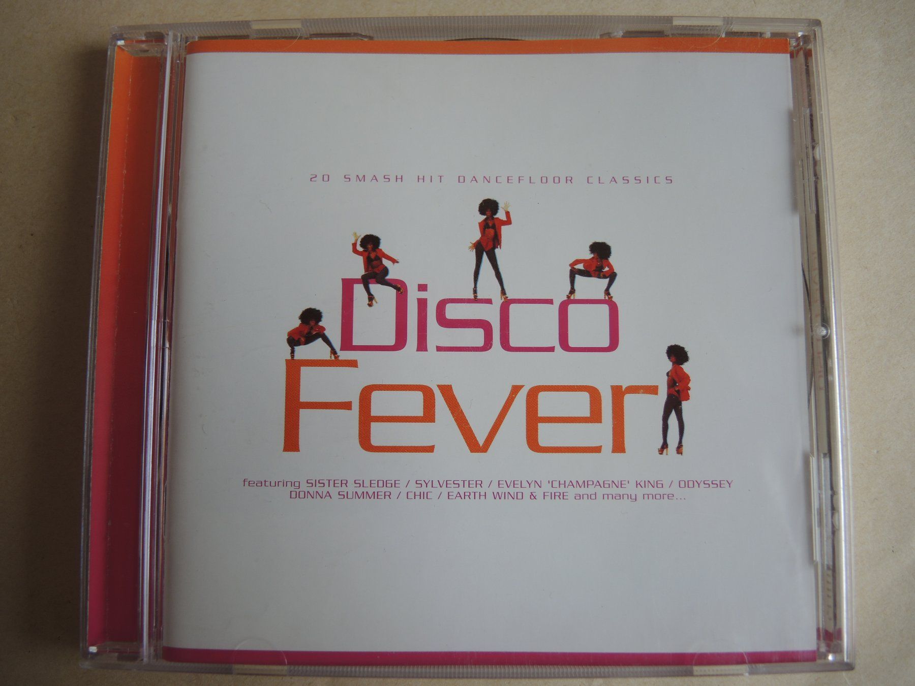 CD: Disco Fever - 20 Smash Hits - Dancefloor Classics CD! – Usato da Rorschach venduto da Pop-upBrocki