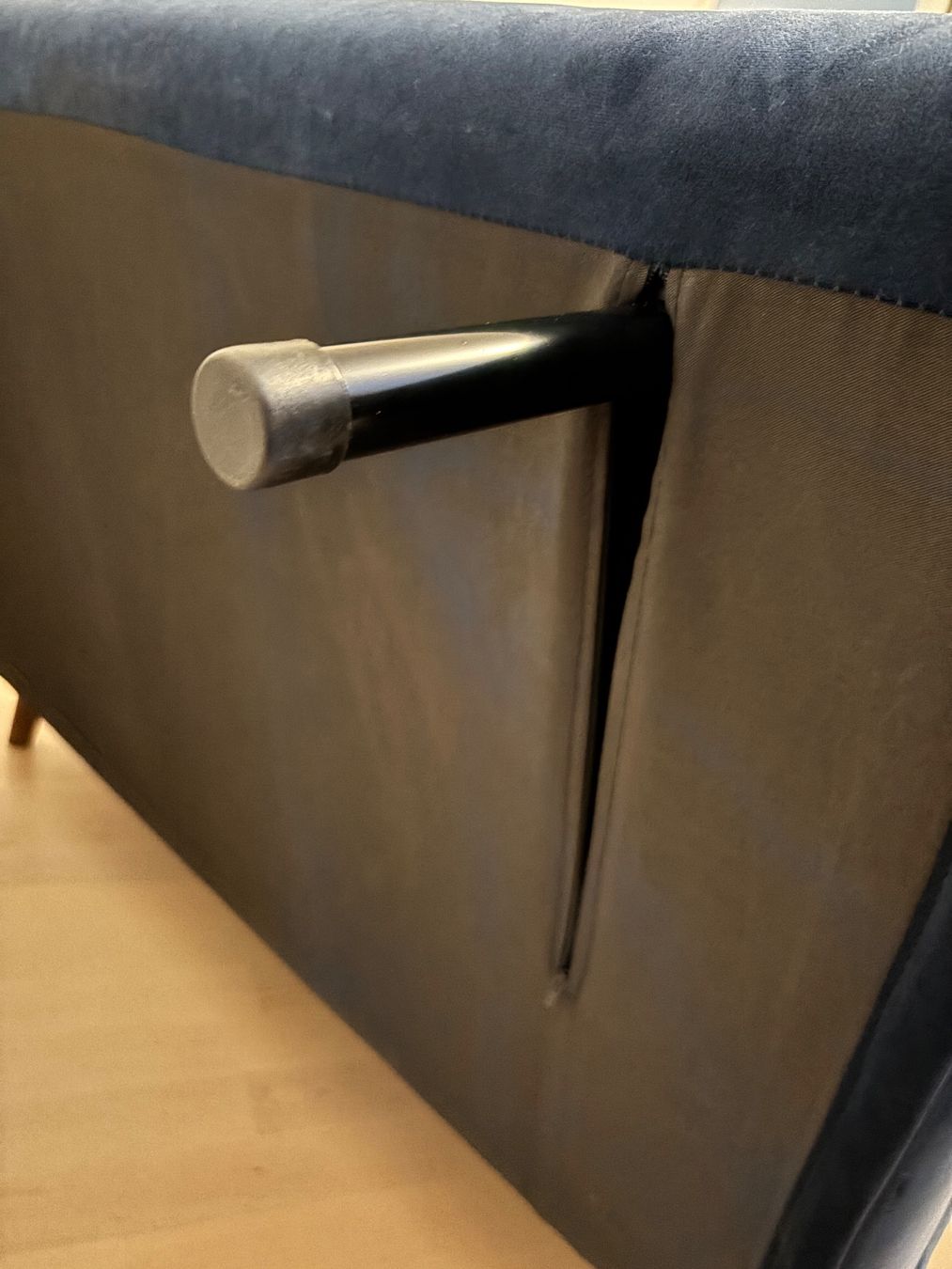 Sofas: Dunkelblaues Schlafsofa aus Samt – D'occasion à Zürich par bowmore13 2
