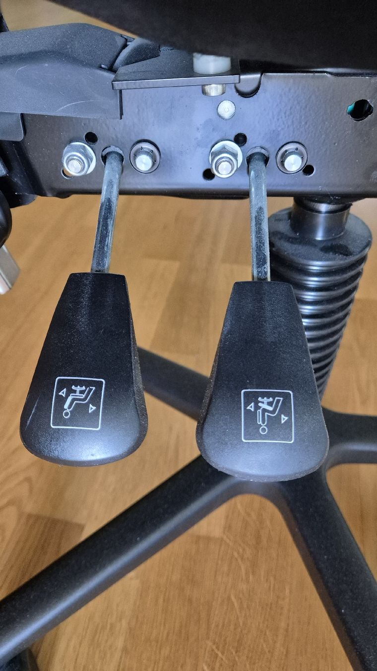 Stühle: Bürostuhl ohne Armlehnen – Gebraucht aus Worb von adriluc75 2