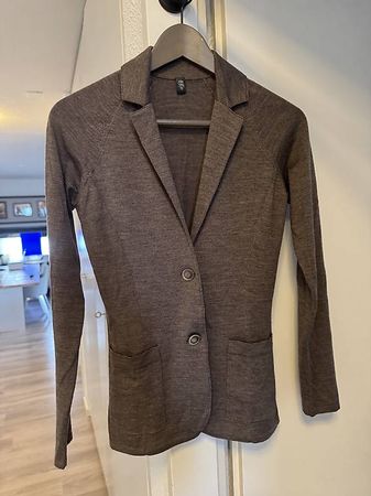 Wolle-Strickblazer