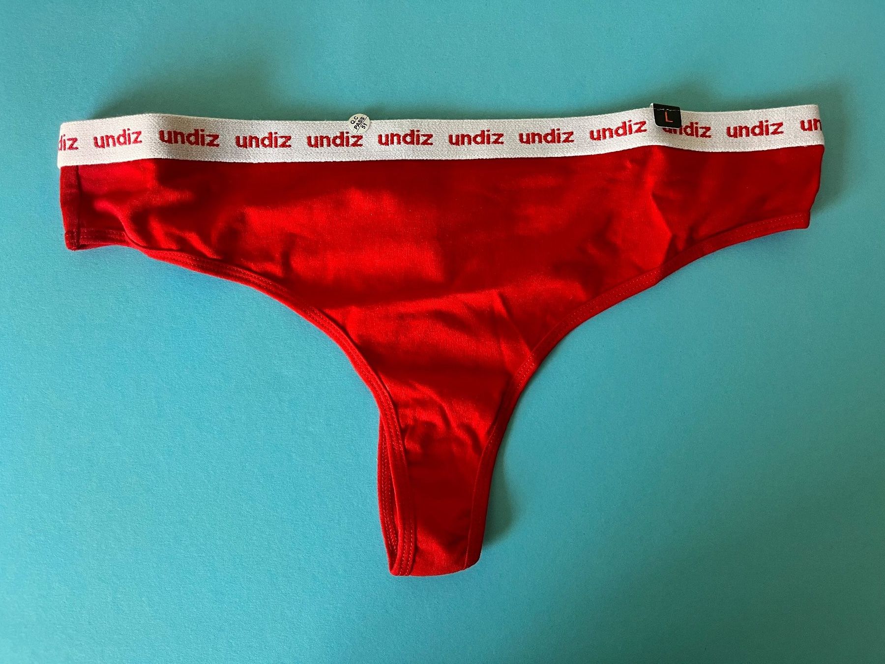 Sonstige Unterwäsche: String, UNDIZ, Grösse L, Farbe Rot – Neu und originalverpackt aus Rudolfstetten von gst_g7xl