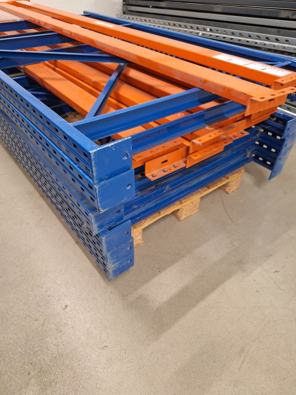 Scaffali: 5 Regale zu verkaufen m. 6 Seitenelementen & 10 Längsträgern – Usato da Kirchberg BE venduto da Hermi73 3