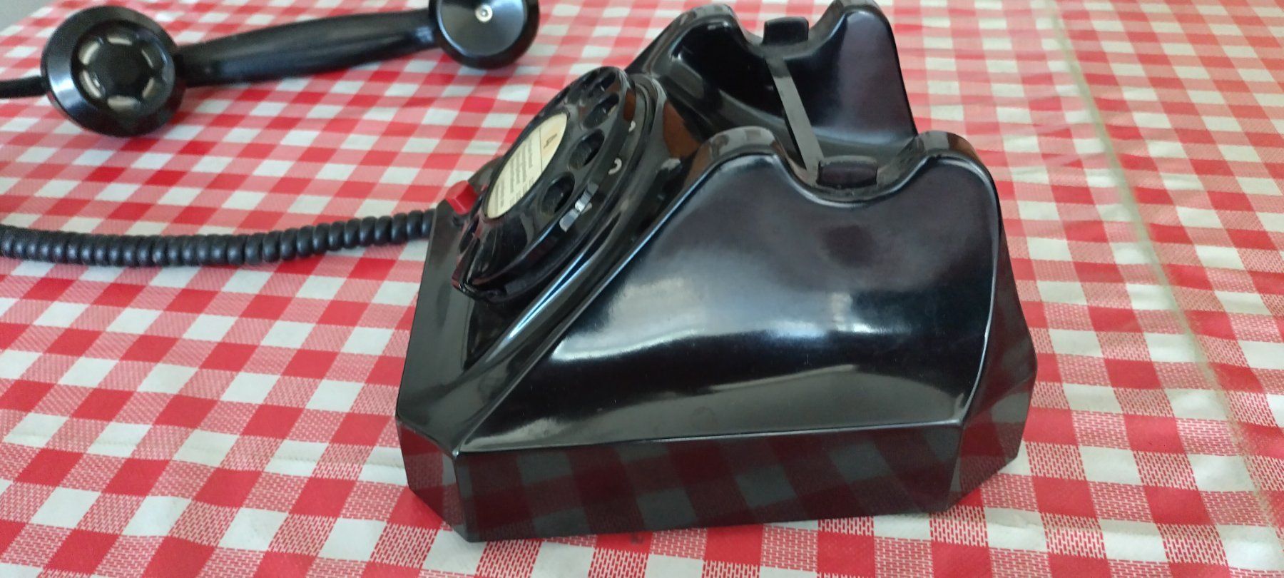 Téléphones: Tischtelefon – D'occasion à Liestal par waeckerli 1
