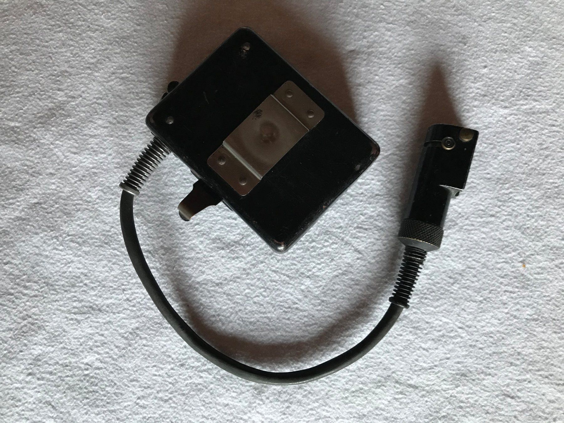 Tutti gli attrezzi: Eclairage pour réticule de lunette – Usato da Ste-Croix venduto da BuffetSC 1