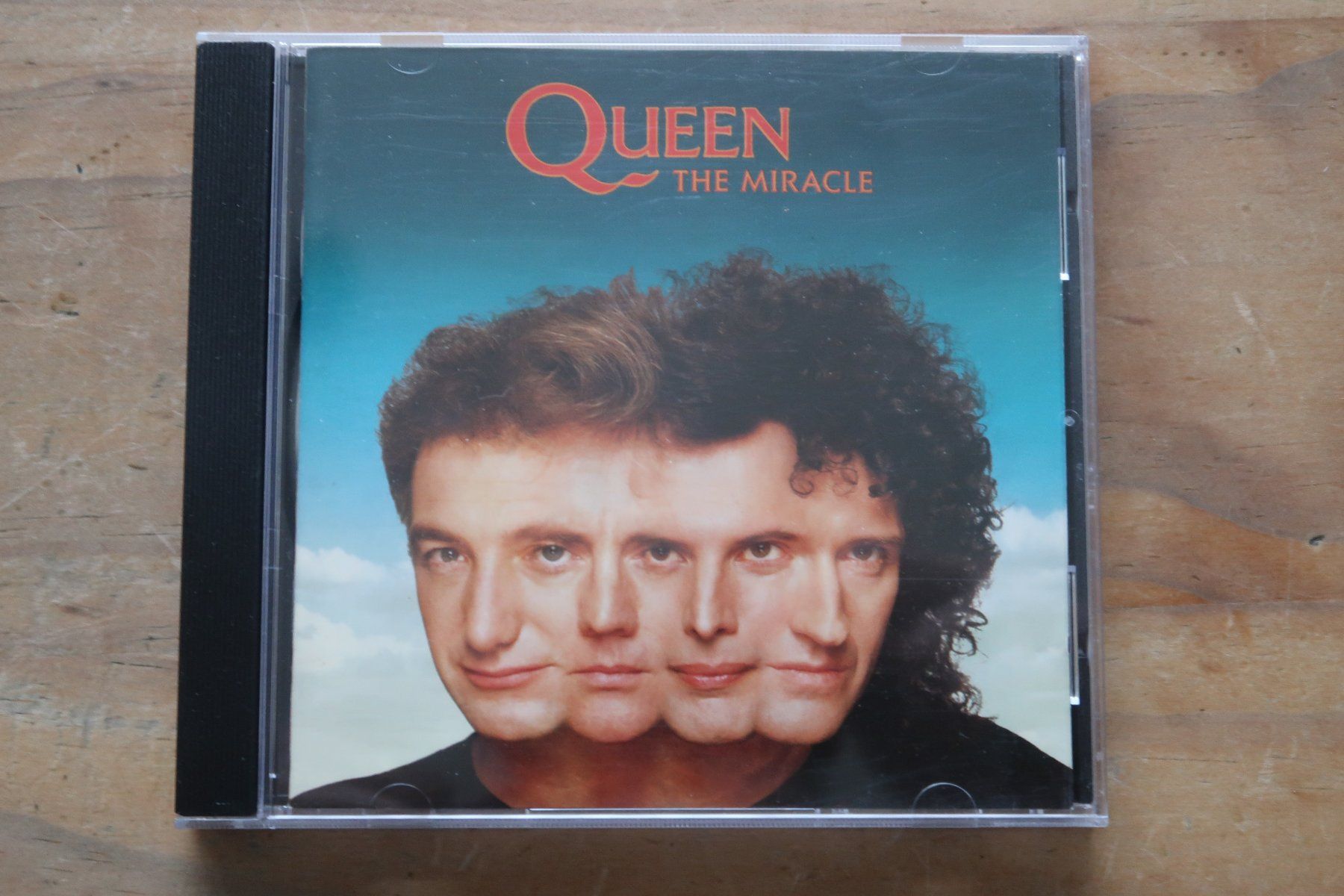 CD: QUEEN - THE MIRACLE - mit 3 BONUS TRACKS - CD – Usato da Basel venduto da Patiscat