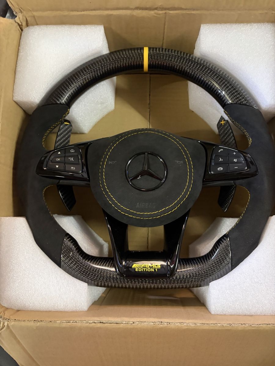 Mercedes-Benz Tutti pezzi di ricambio auto: Volant AMG – Usato da Grand-Lancy venduto da Eli1206
