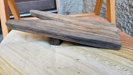 Vecchio attrezzo di legno per sfilare gli stivali