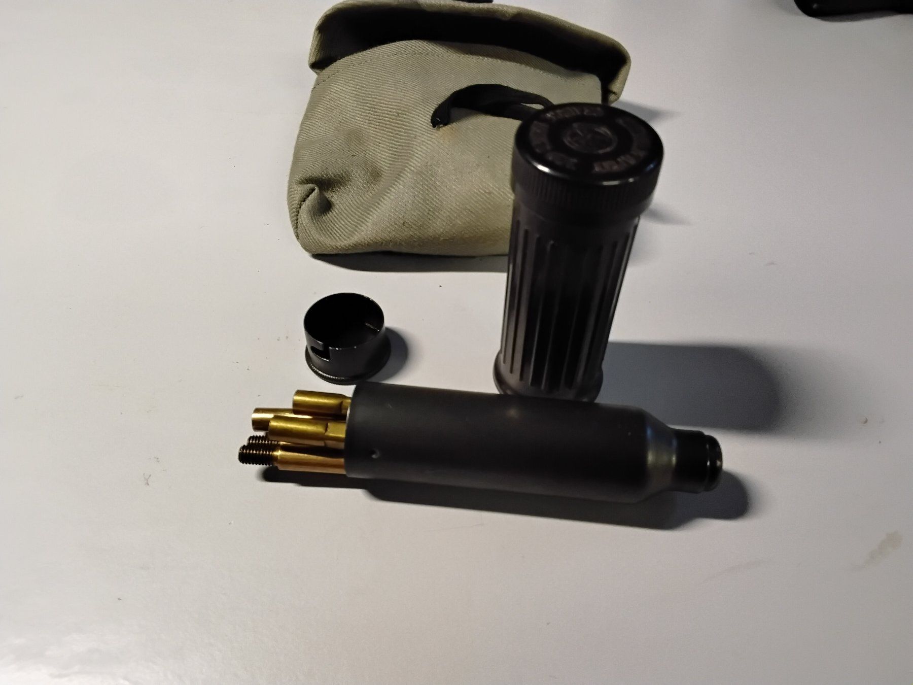 Schweizer Armee Armi bianche: Pistolenputzzeug – Usato da Bazenheid venduto da Gogo50