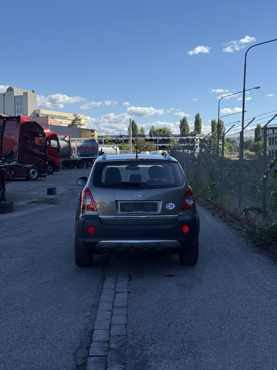 Opel Automobili: Opel antara 3.2 v6 – Usato da Bärschwil venduto da BestCars_handel24 3