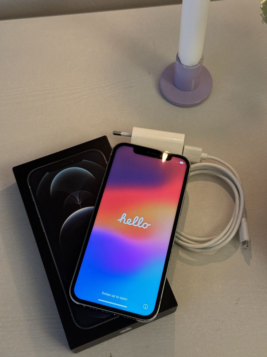 Apple Handys / Smartphones: Iphone 12Pro 512 GB Silber – Gebraucht aus Basel von