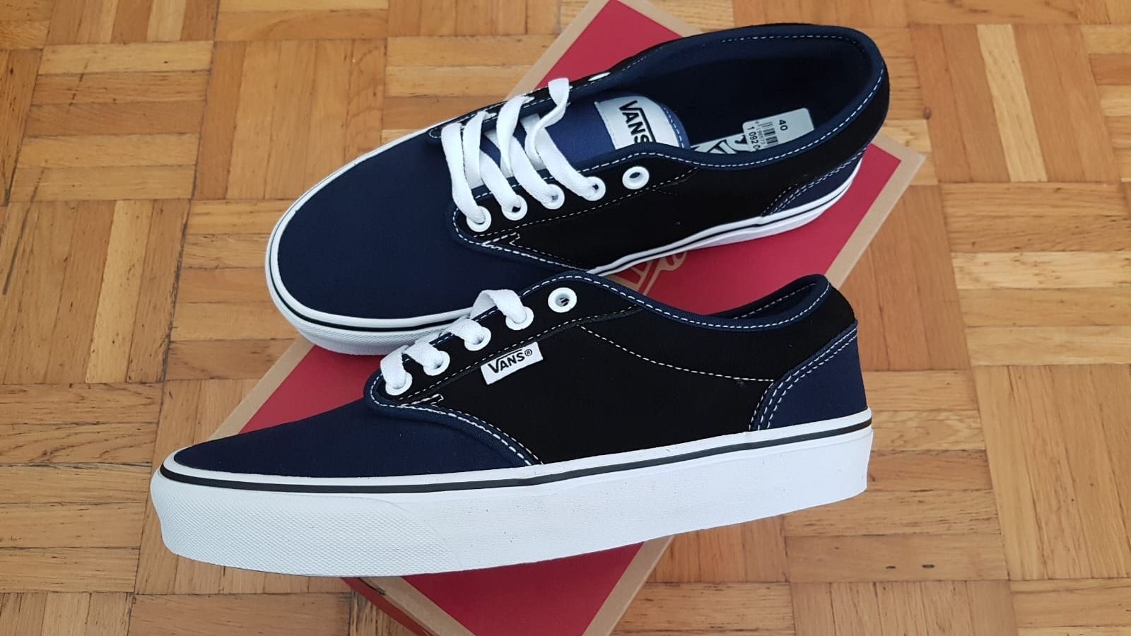 Vans Scarpe da uomo: Vans ARWOOD Retro Suede Gr.40,Leder. – Nuovo e nell'imballaggio originale da Zürich venduto da ata_c8nh