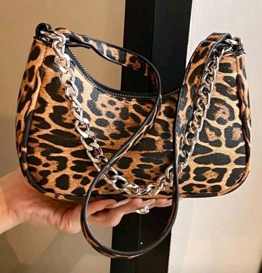 Taschen für Damen: Sac à main léopard – Neu (gemäss Beschreibung) aus Lausanne von Cassandra11