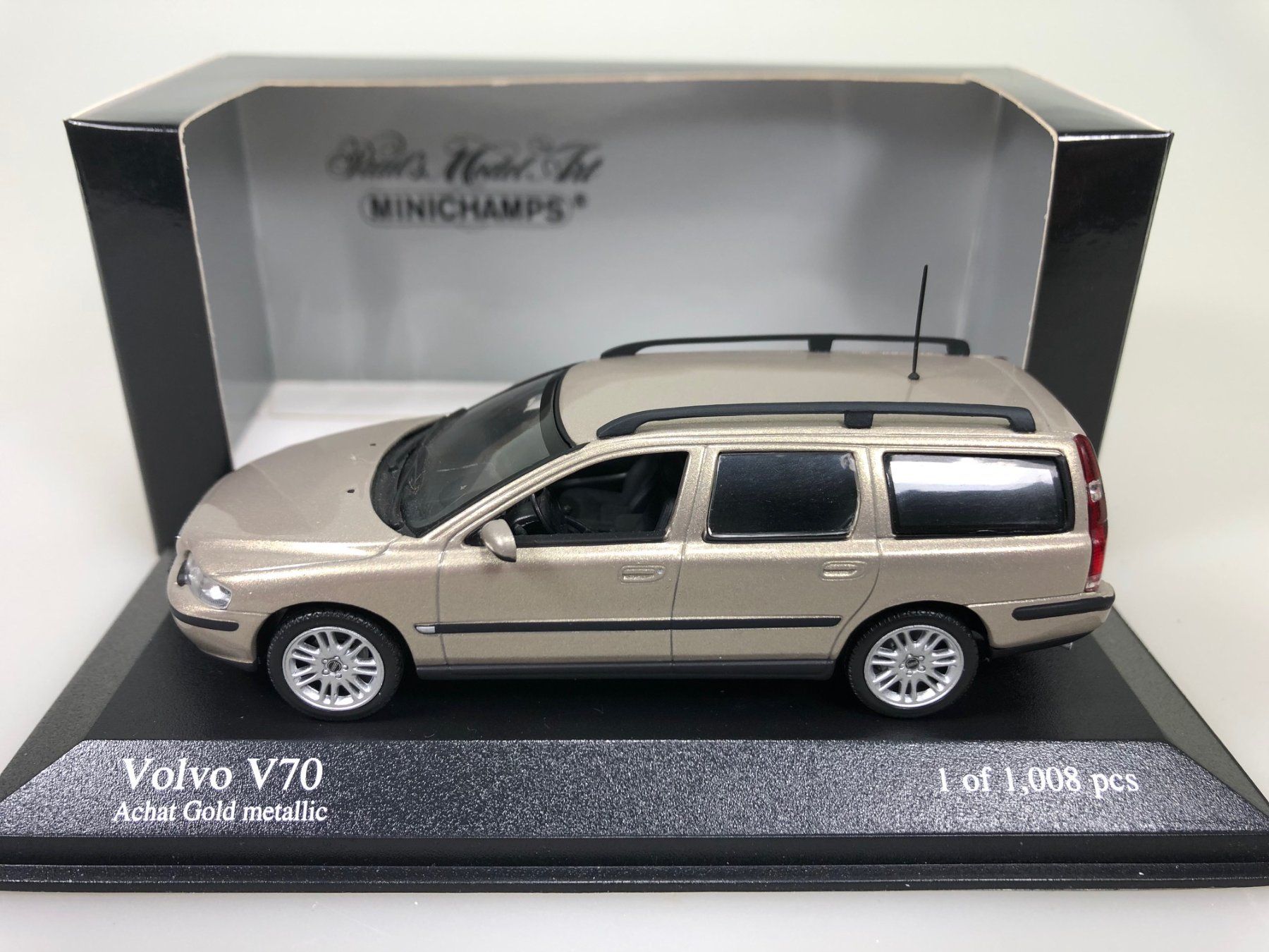 Volvo Modellautos: Volvo V70 - Minichamps - 1:43 – Gebraucht aus Widen von Himan 2