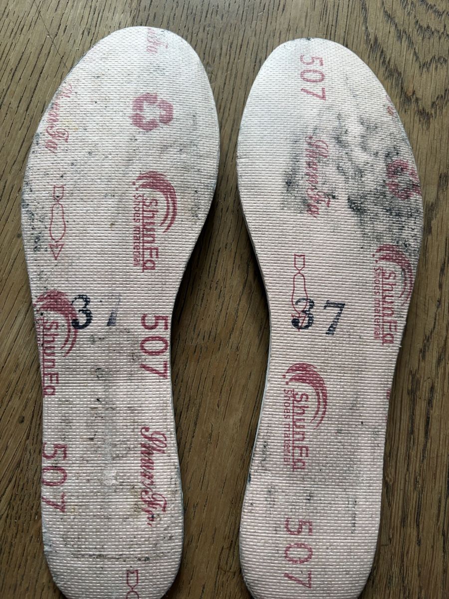 Burberry Damenschuhe: Burberry Gummistiefel  – Gebraucht aus Zuerich von yasminflower 3