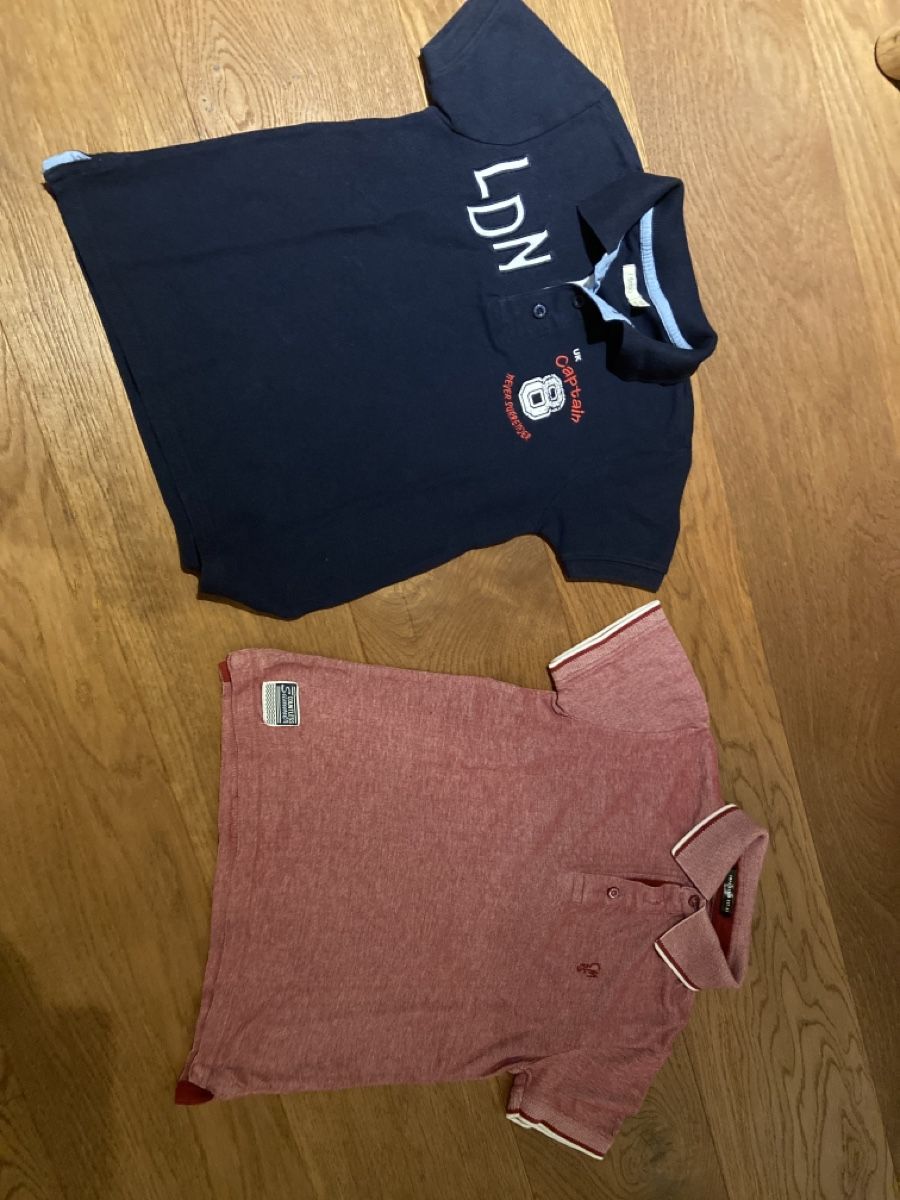 Hemden, T-Shirts & Polos: 2 Polo Shirt Gr.122-136 – Gebraucht aus Pratteln von Nala78