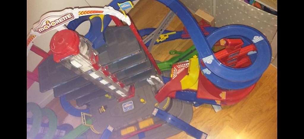 Spielzeuge: Parkhaus mit Lift – Gebraucht aus Wangen ZH von oky-doky 3