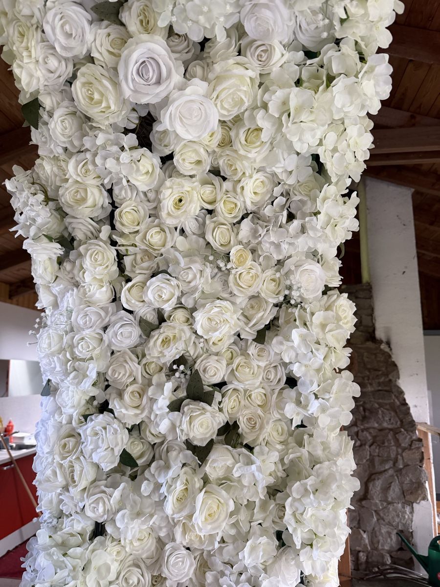 Bogenschiessen: Rosenbogen mit Teppich, perfekt für Hochzeit – Gebraucht aus Rorschach von Costa_18 4