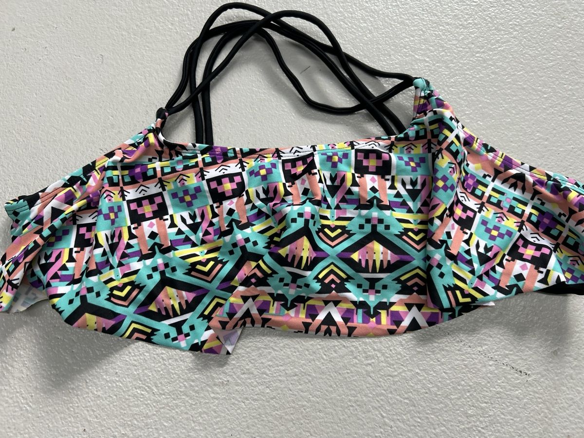 Costumi da bagno & Bikini: Bikini Oberteil Gr 176/182 – Usato da Lostorf venduto da Venice16