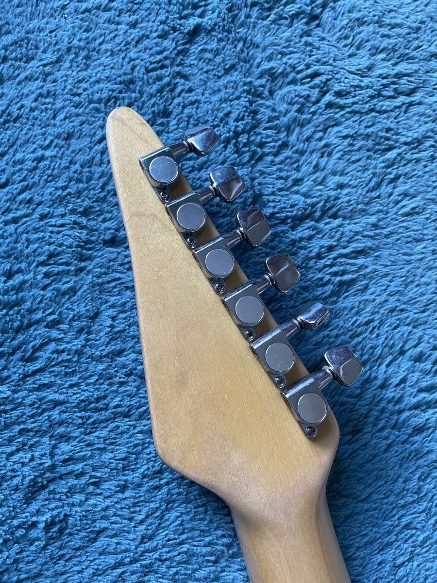 Musikinstrumente: Selbst gebaute E- Gitarre – Defekt aus GÜMLIGEN von  4