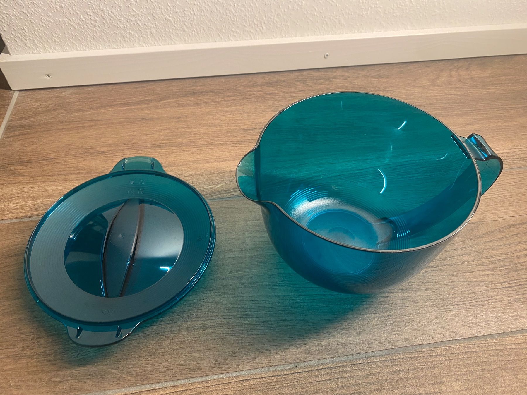 Tupperware Contenitori & Simili: Tupperware MicroCook Krug 1 Liter blau – Usato da Pratteln venduto da a23_j2gs 6