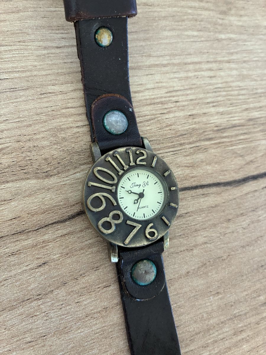 Orologi: Einzigartige antike Armbanduhr ⏰ – Usato da Wolfwil venduto da NewGirl 4