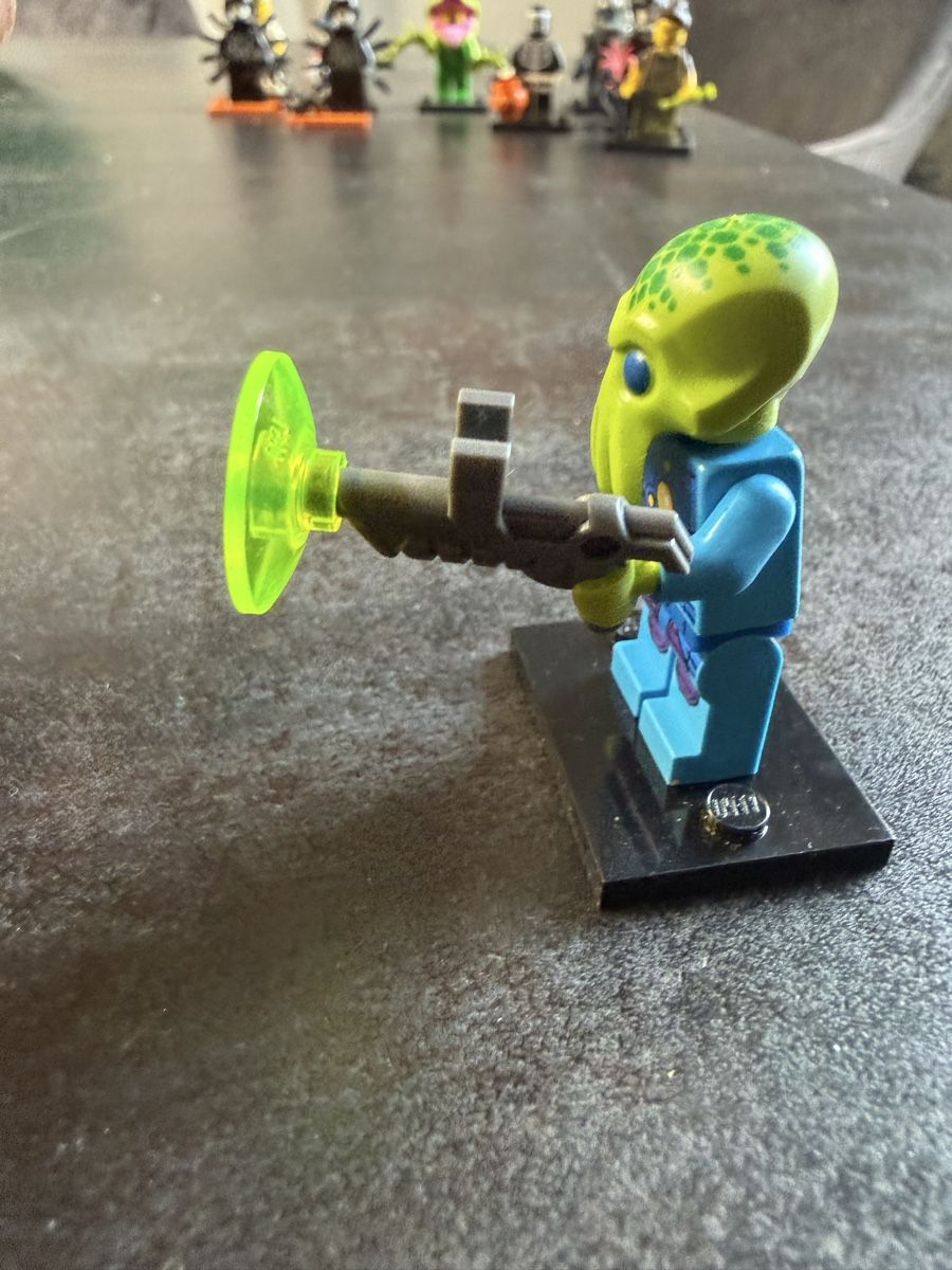 Lego Statuette: Lego Alien Trooper Minifigures Serie 13 – Nuovo (secondo la descrizione) da Wettingen venduto da NickInc 2