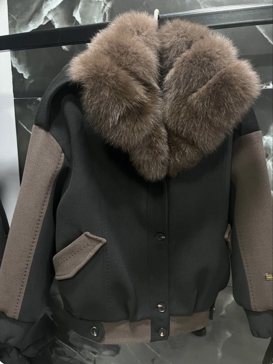 Cappotti: Chic Winter Jacket with Luxurious Fur Collar – Nuovo e nell'imballaggio originale da Baar venduto da Zlata1 3