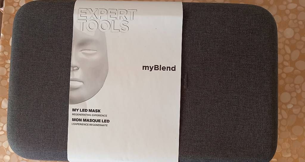 Clarins Gesichtspflege: Masque Led "myBlend" – Neu und originalverpackt aus Lausanne von wul_f8fh