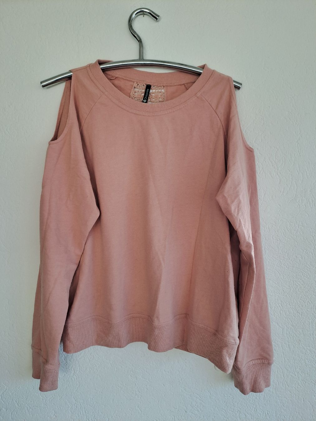 Maglioni & Felpe: Pullover mit Cut-Outs und tollem Rückendetail Gr. M – Usato da Oberhasli venduto da Lea98 1