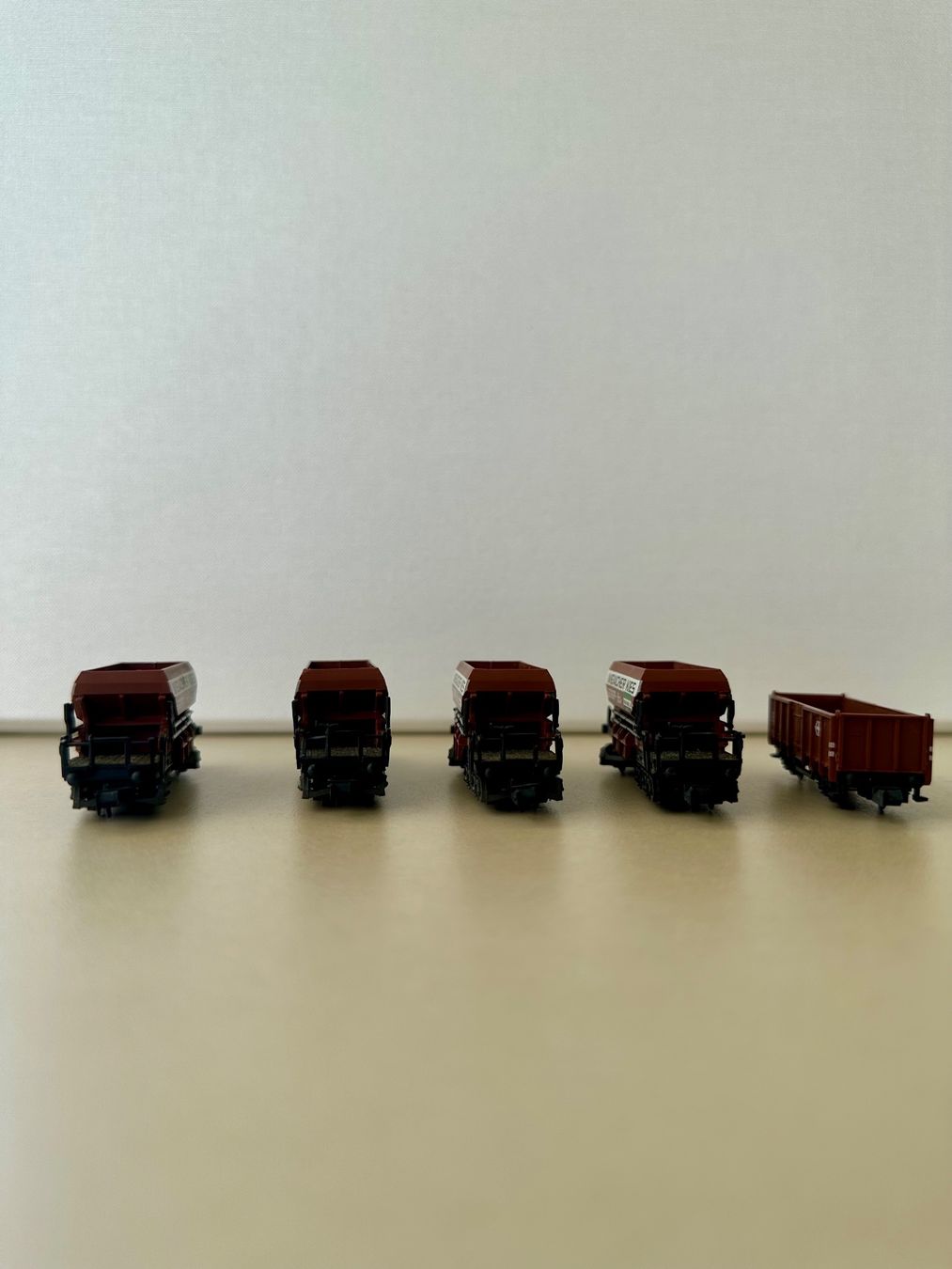 Trix Modellini di ferrovie: Minitrix N - 5x SBB Güterwagen - Weiacher Kies OVP – Usato da Muri AG venduto da gae_kz9y 1