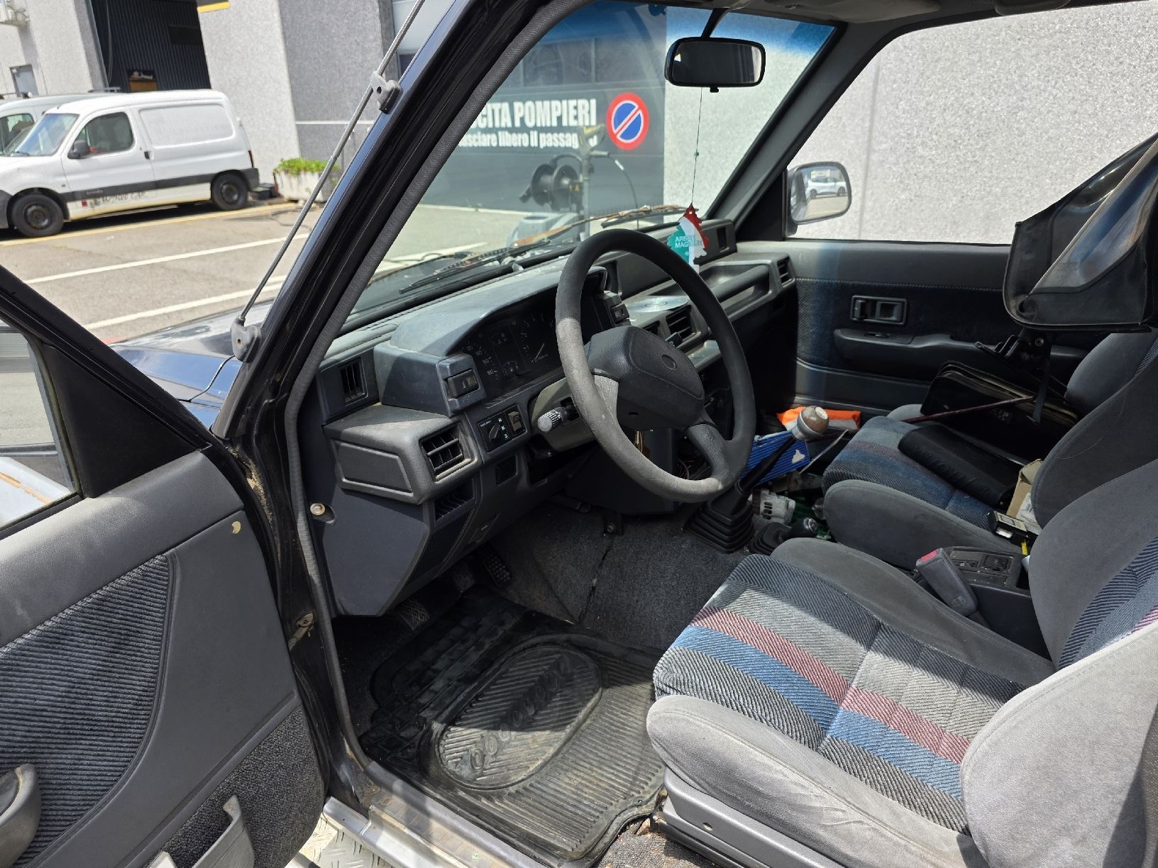 Daihatsu Autos: Daihatsu Feroza   – D'occasion à Cadenazzo par LuismacchineSagl 5