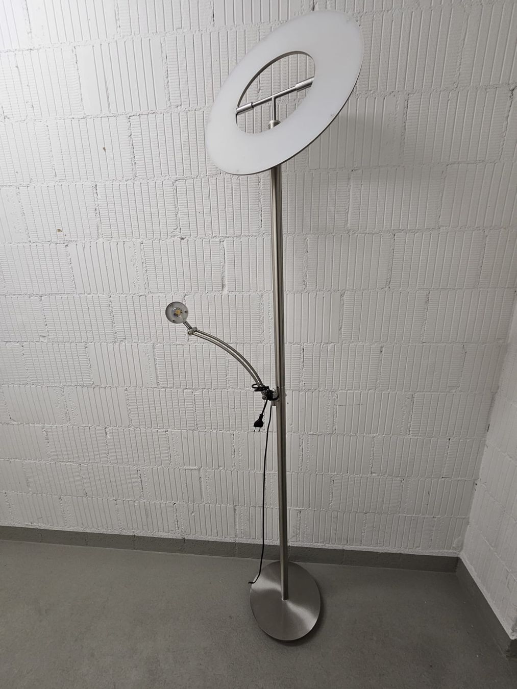 Lampen: LED Stehlampe – Gebraucht aus Frauenfeld von Sama_12