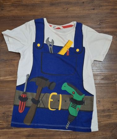 Kinder T-Shirt Grösse 110/116 mit Werkzeugmotiv