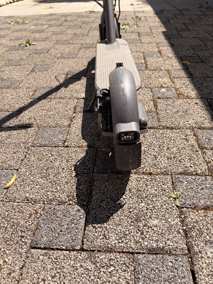 Xiaomi Kickboard: Xiaomi e scooter – Usato da Hausen AG venduto da 1lo 2
