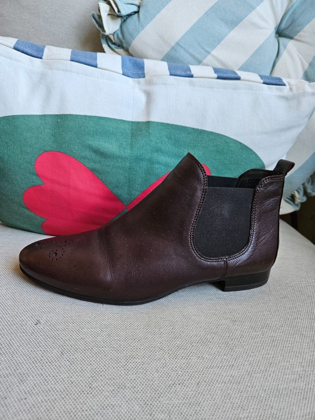Scarpe da donna: Chelsea Boot – Usato da Zürich venduto da nureni 2