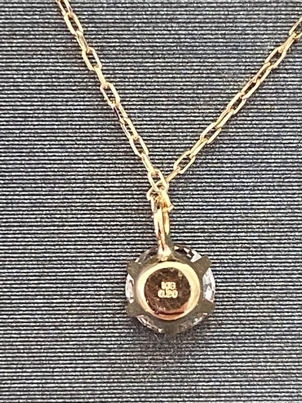 Ketten: 18k Gold kette mit Diamant 0.2ct – Neu und originalverpackt aus Sarnen von Yingsperlen1 2