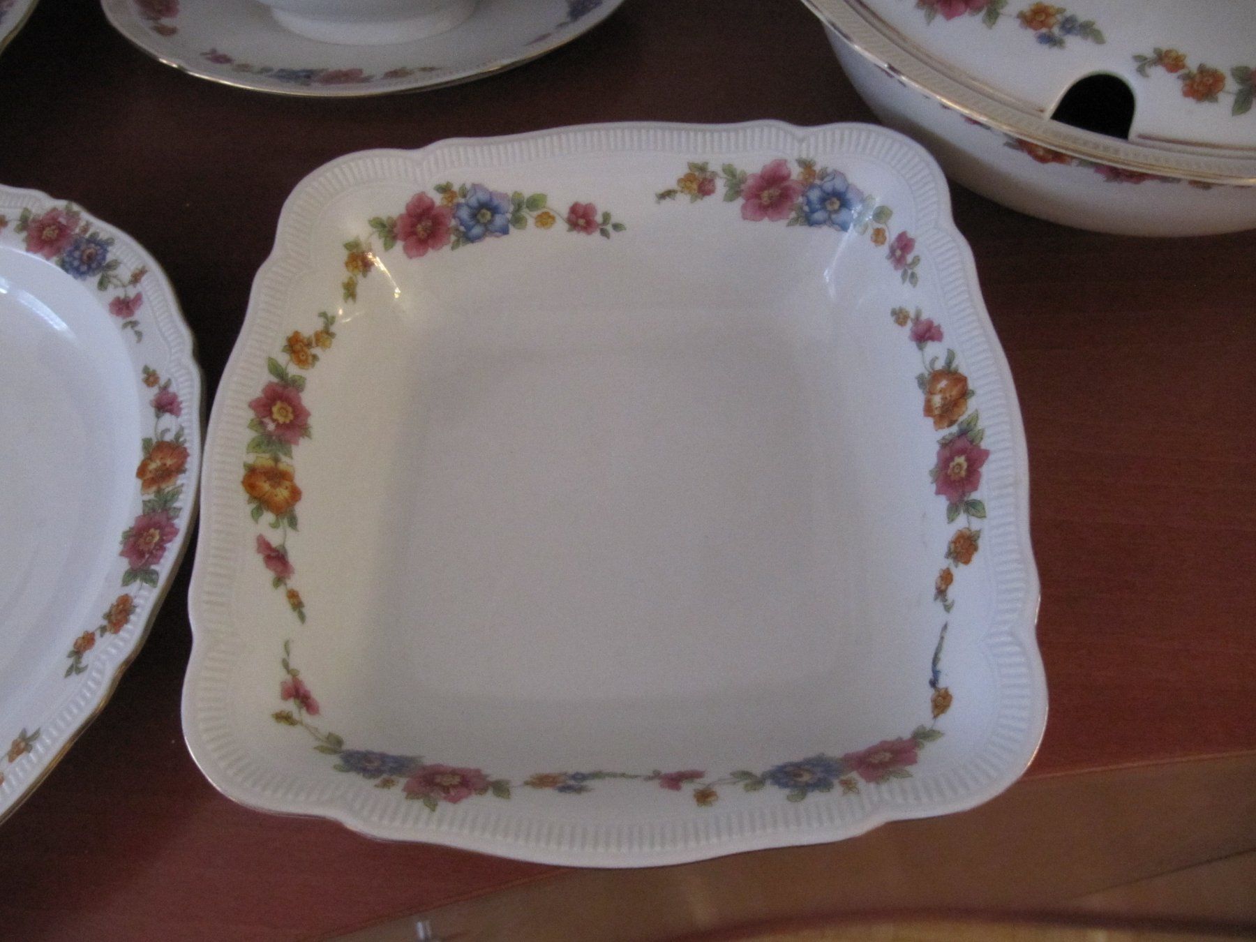 Set di piatti: Langenthal Service Mehrteilig – Usato da Selzach venduto da Sennemeitschi11 6