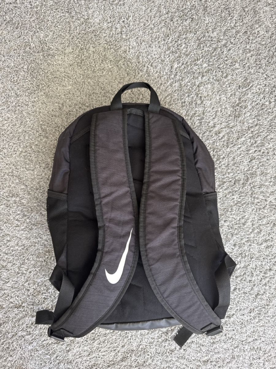 Nike Zaini: Rucksack Nike schwarz – Usato da Kloten venduto da eaefm10 1