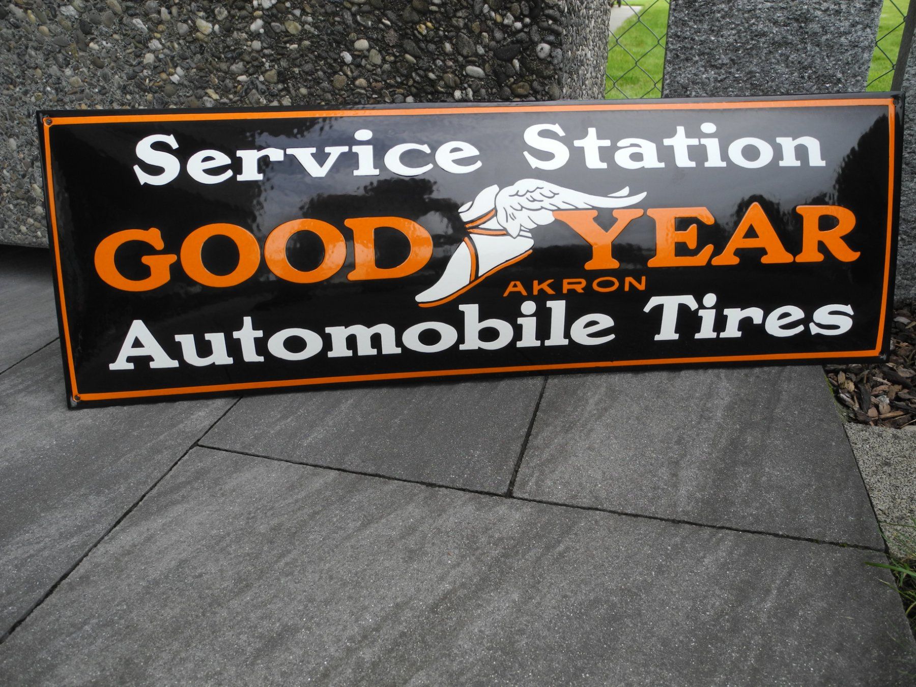 Goodyear Insegne: GROSSES GOOD YEAR EMAILSCHILD – Nuovo (secondo la descrizione) da Reinach AG venduto da Huckleberrysix